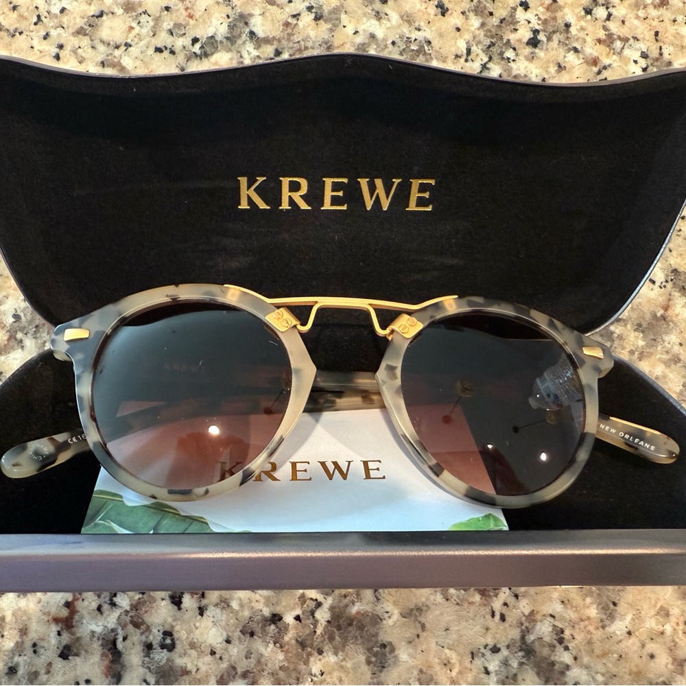 KREWE Tortoise Gray Round Sunglasses with Gold Bridge